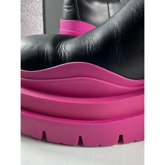 Bottega Veneta Flat Black Leather Triple Sole Leather Boots Size 6.5 - Picture 8 of 16